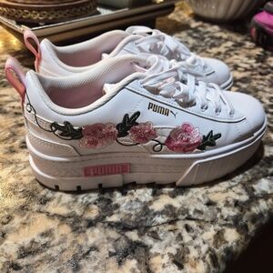PUMA Women's White and Pink Floral Sneakers